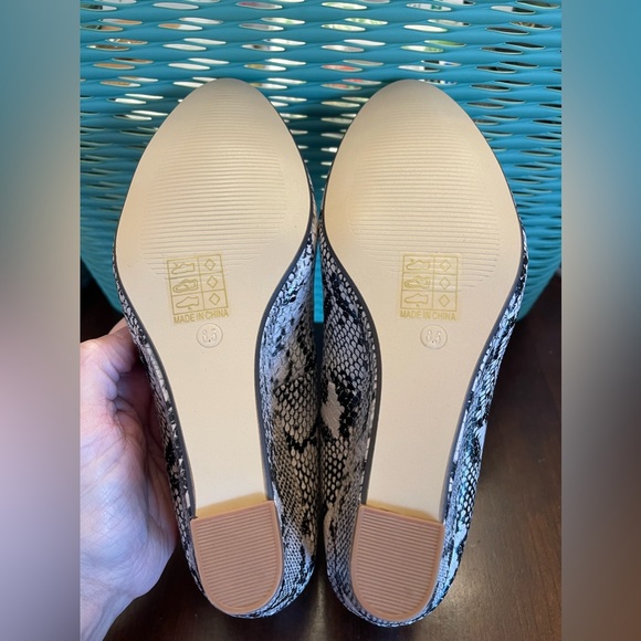 NWOT Riverberry Women's Leah Mid Heel Round Toe Wedge Pumps - Picture 9 of 9